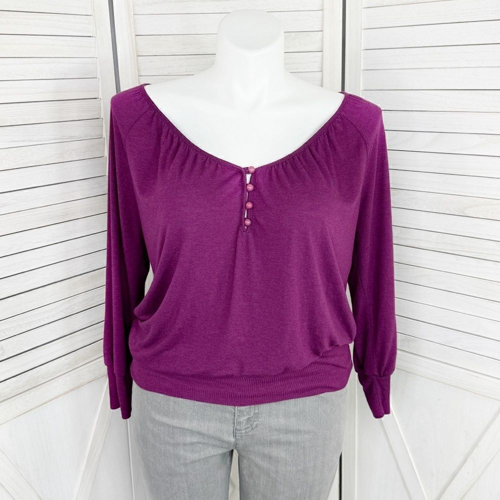 Old Navy Button V‎ Neck Knit Top Shirt Purple Large